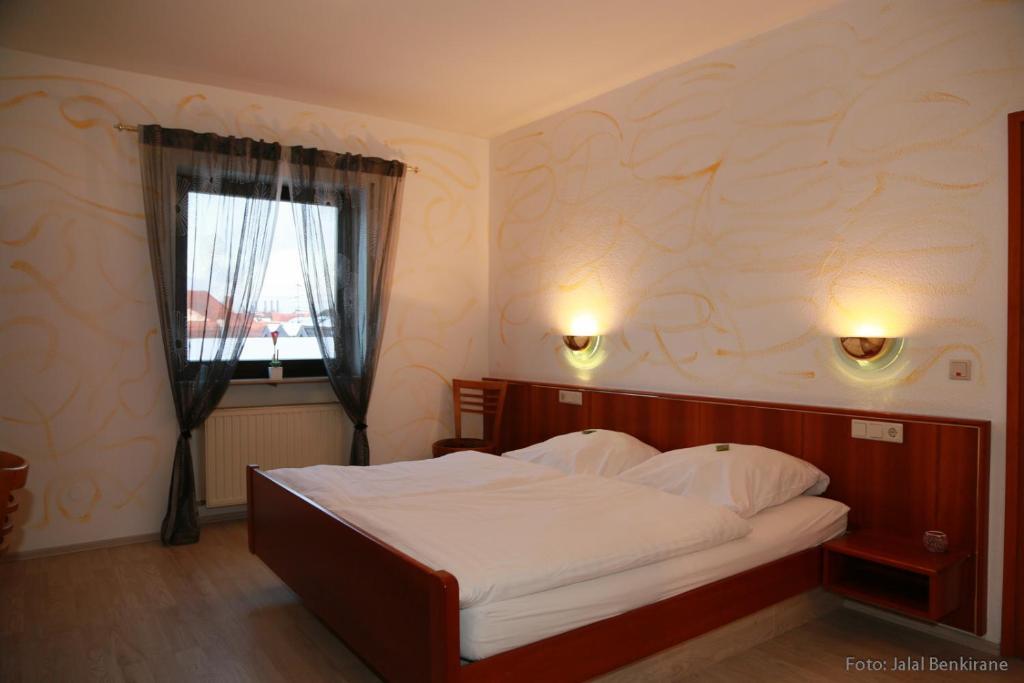 Saarland Hotel - Restaurant Milano Nalbach Chambre photo